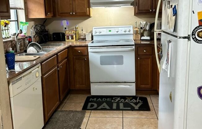 Three Bedroom Home, Walking Distance to New Sun Rail