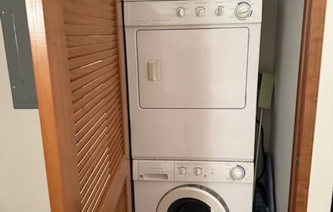 1 bed, 1 bath, 728 sqft, $1,650, Unit 511