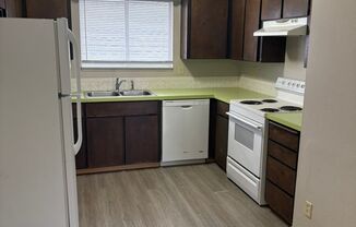 1910 1916 E WELLESLEY AVE