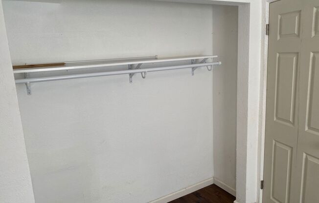 1 bed, 1 bath, 625 sqft, $695, Unit 7