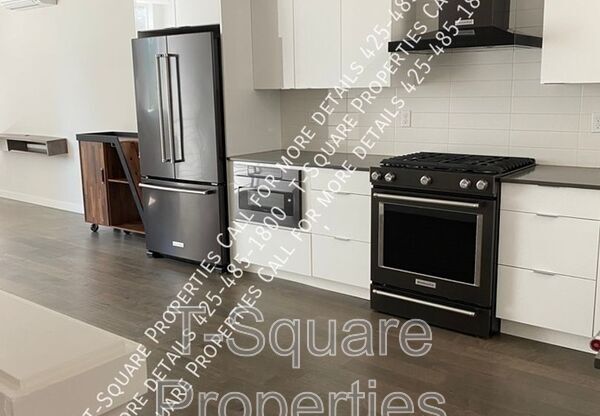 1134 16 AVE