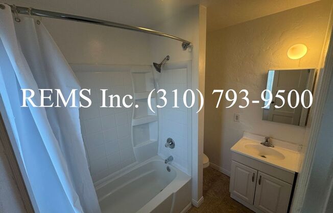 1 bed, 1 bath, 425 sqft, $1,400, Unit 15816-B