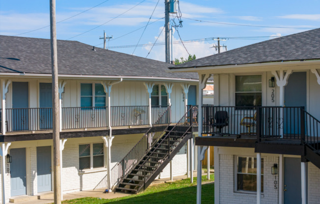 1 bed, 1 bath, 570 sqft, $775, Unit 73-128