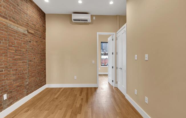 400 W 56 ST