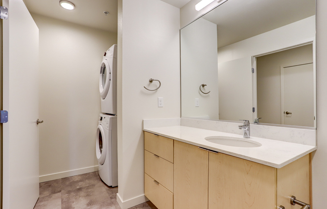 2 beds, 2 baths, 926 sqft, $3,295, Unit 301