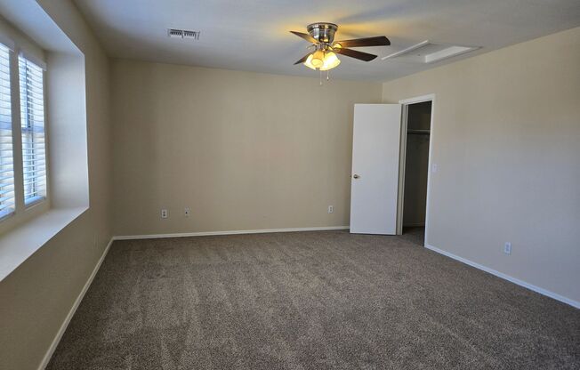 WATERFORD SQUARE COMMUNITY 3 BED 2.5 BATH