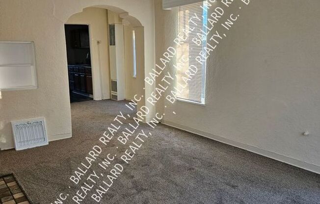 2 beds, 1 bath, $1,700, Unit Unit 816