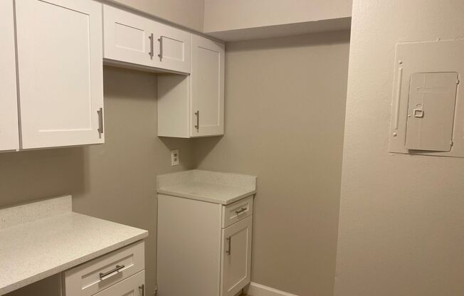 1 bed, 1 bath, $1,340, Unit Apt. A