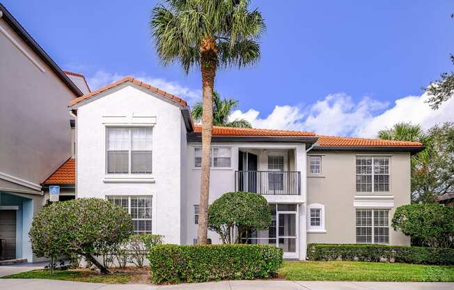 exterior view of Sophia at Abacoa luxury apartments in Jupiter, FL