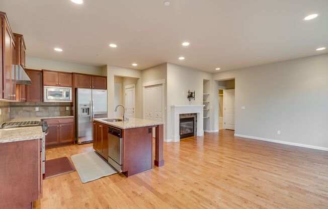 Spacious 4 bedroom home in Redmond!