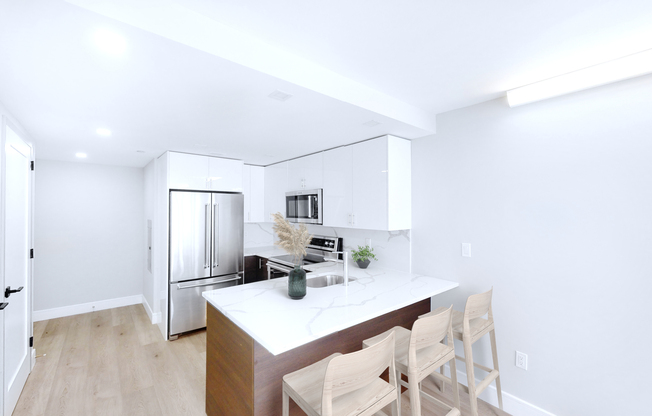 1 bed, 1 bath, $2,999, Unit 6D