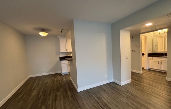 1 bed, 1 bath, 850 sqft, $2,298, Unit 205