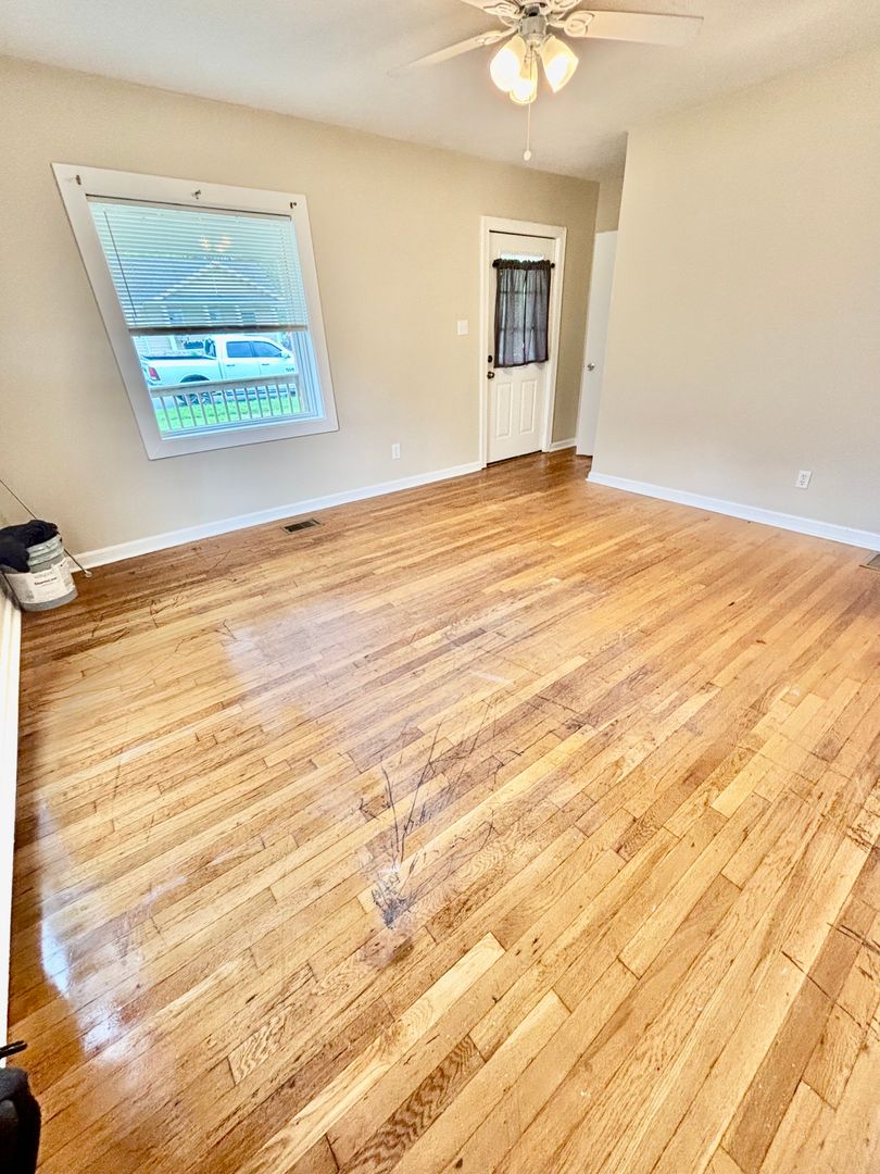 The "More Room to Roam" House: 4 Beds, 2 Baths, Plus a Bonus Space for All Your Dreams!
