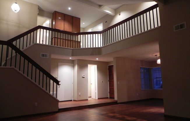 4 Bed/2.5 Bath Spacious Two Story Home at Knolls of Fox Run in San Diego