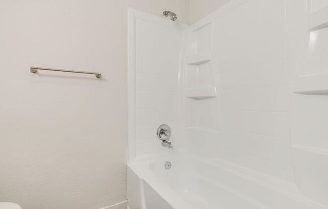 2 beds, 1.5 baths, 1,100 sqft, $1,850, Unit 15