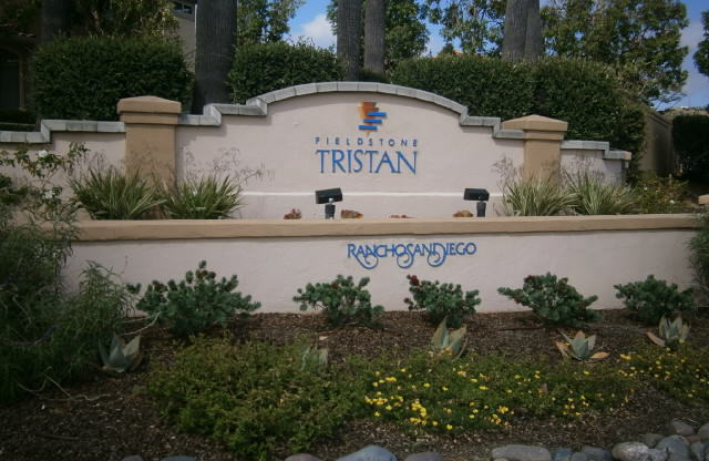 2Bed 2.5 Bathroom Two Story Townhome at the Tristan complex in Rancho San Diego