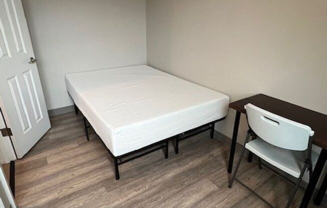 Studio, 1 bath, 172 sqft, $825, Unit D6