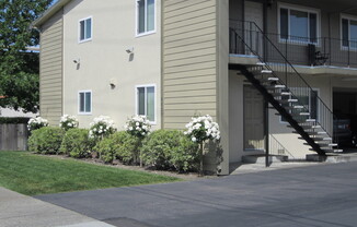 Hacienda Apartments