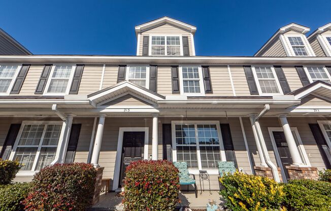 3 Bedroom 3.5 Bath Townhome in Central Commons - Summerville