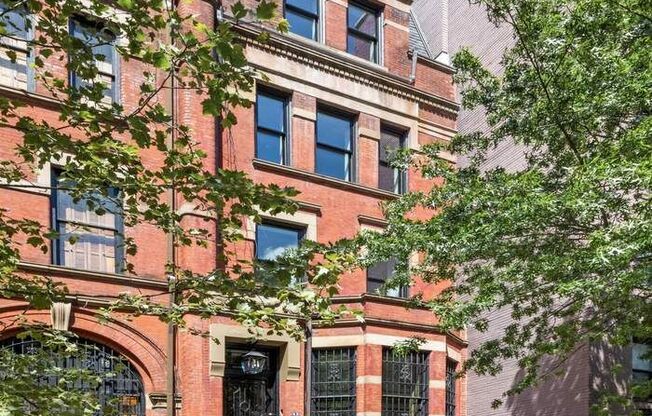 53 W 85 ST