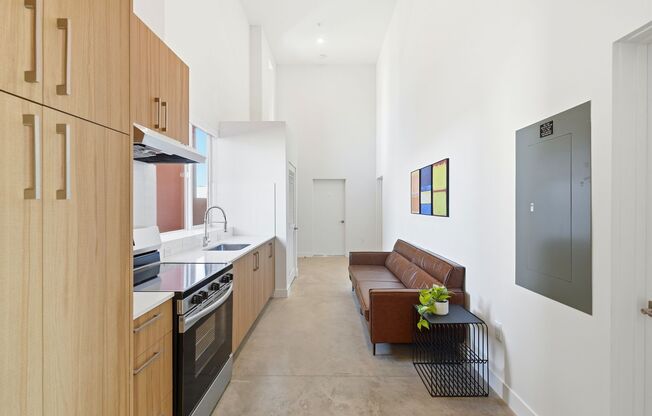 Studio, 1 bath, 320 sqft, $1,911, Unit 202-A