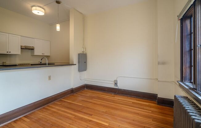 1 bed, 1 bath, 590 sqft, $1,150, Unit 205