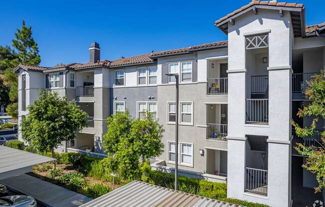 apartment complex at Canyon Crest, Riverside, CA