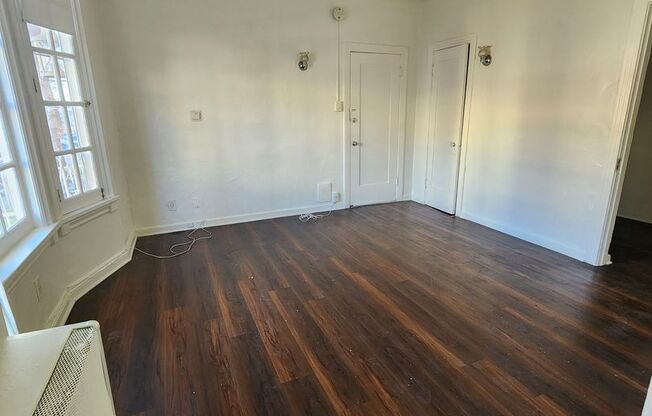 127 Edgemont