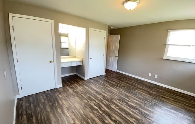 3 beds, 1 bath, $1,175