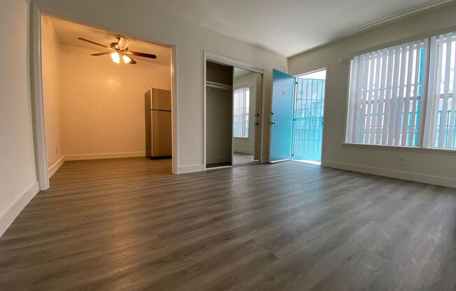 Studio, 1 bath, 450 sqft, $1,595, Unit 25