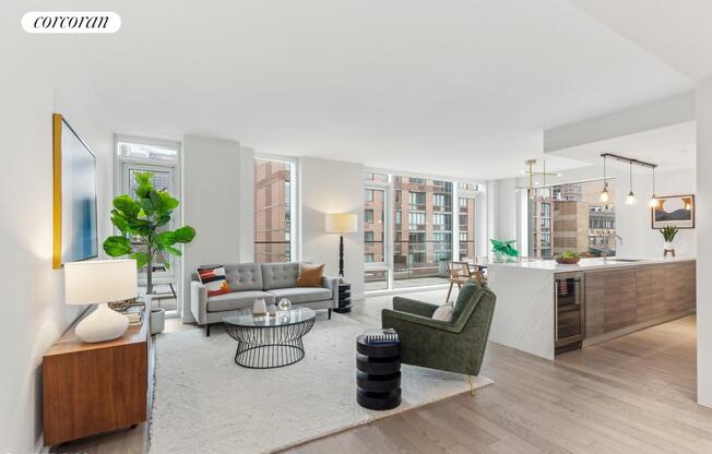 505 W 43 ST