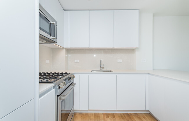 1 bed, 1 bath, 632 sqft, $3,125, Unit 12K