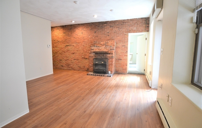 1 bed, 1 bath, 691 sqft, $3,055, Unit 41-4