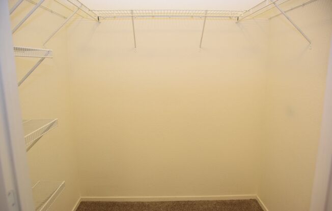 3 beds, 2 baths, $1,650