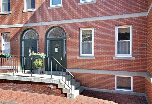 9 MAIN ST