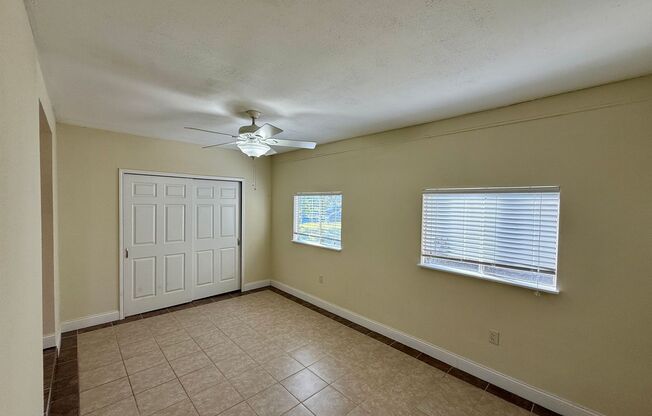 2 beds, 1 bath, $2,100