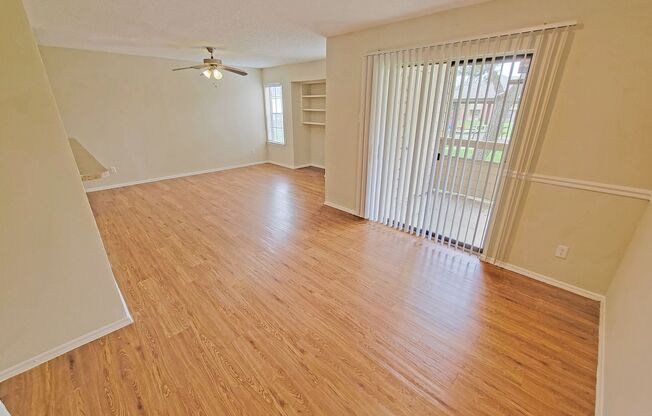2 beds, 2 baths, 1,002 sqft, $1,731