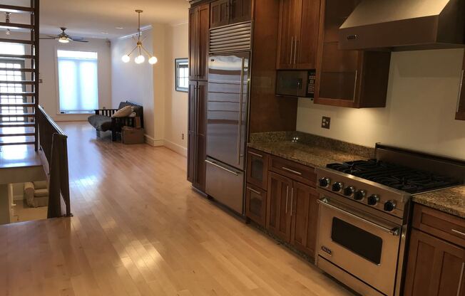 Cozy Rustic 2br/1.5ba Canton Townhome w/ Rooftop Deck!