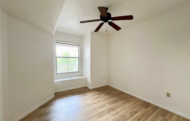 1 bed, 1 bath, $1,400, Unit # 2049