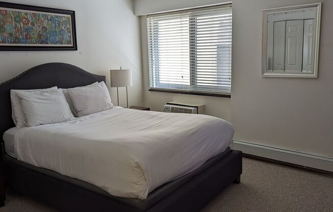 1 bed, 1 bath, 570 sqft, $2,850, Unit 405