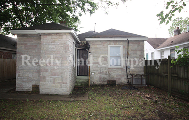 1894 E MCLEMORE AVE