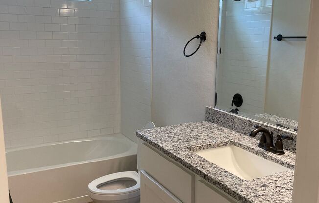 10218 Lynwood Village unit 102, San Antonio TX, 78245