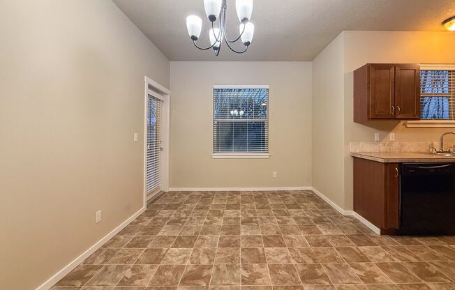 2 beds, 2 baths, 1,090 sqft, $1,600, Unit 501-05