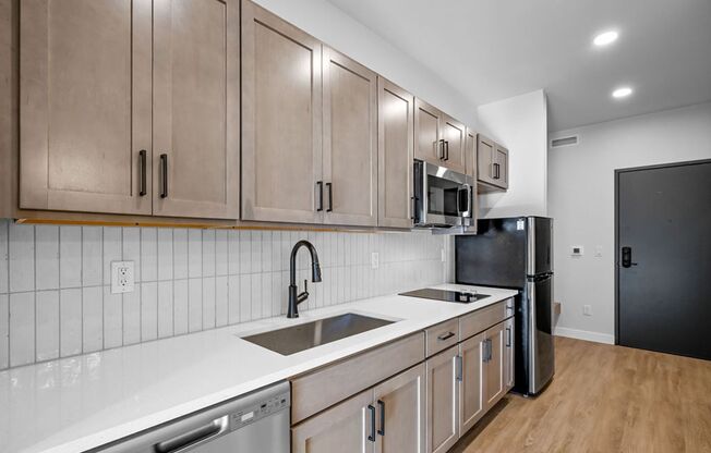 Studio, 1 bath, 402 sqft, $1,285, Unit 508