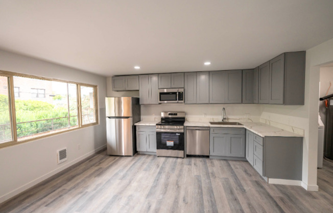1451 E REPUBLICAN ST