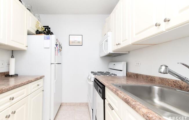 1 bed, 1 bath, 627 sqft, $4,795, Unit 10-H
