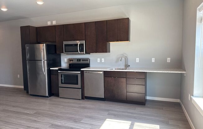Studio, 1 bath, 512 sqft, $895, Unit Unit 307
