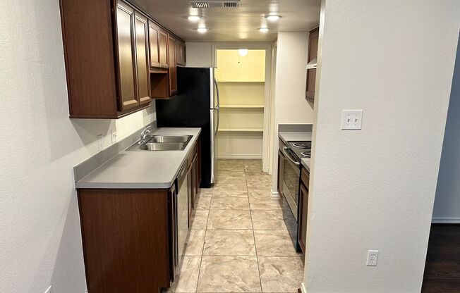 2 beds, 1.5 baths, $1,350, Unit Unit B