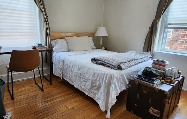 3 beds, 1 bath, 1,087 sqft, $4,500, Unit 6