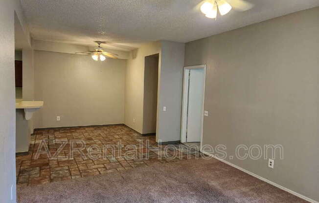 2035 South Elm Street  Unit 122